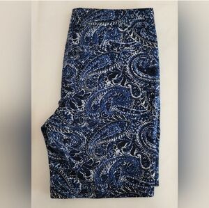 1Adrienne Vittadini Paisley Shorts in Blue & White women's size 10